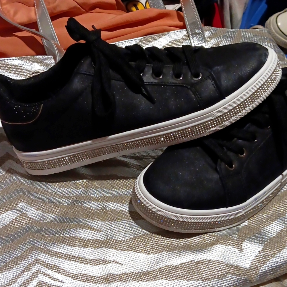 Sneaker Ball rhinestone Black tie ups
